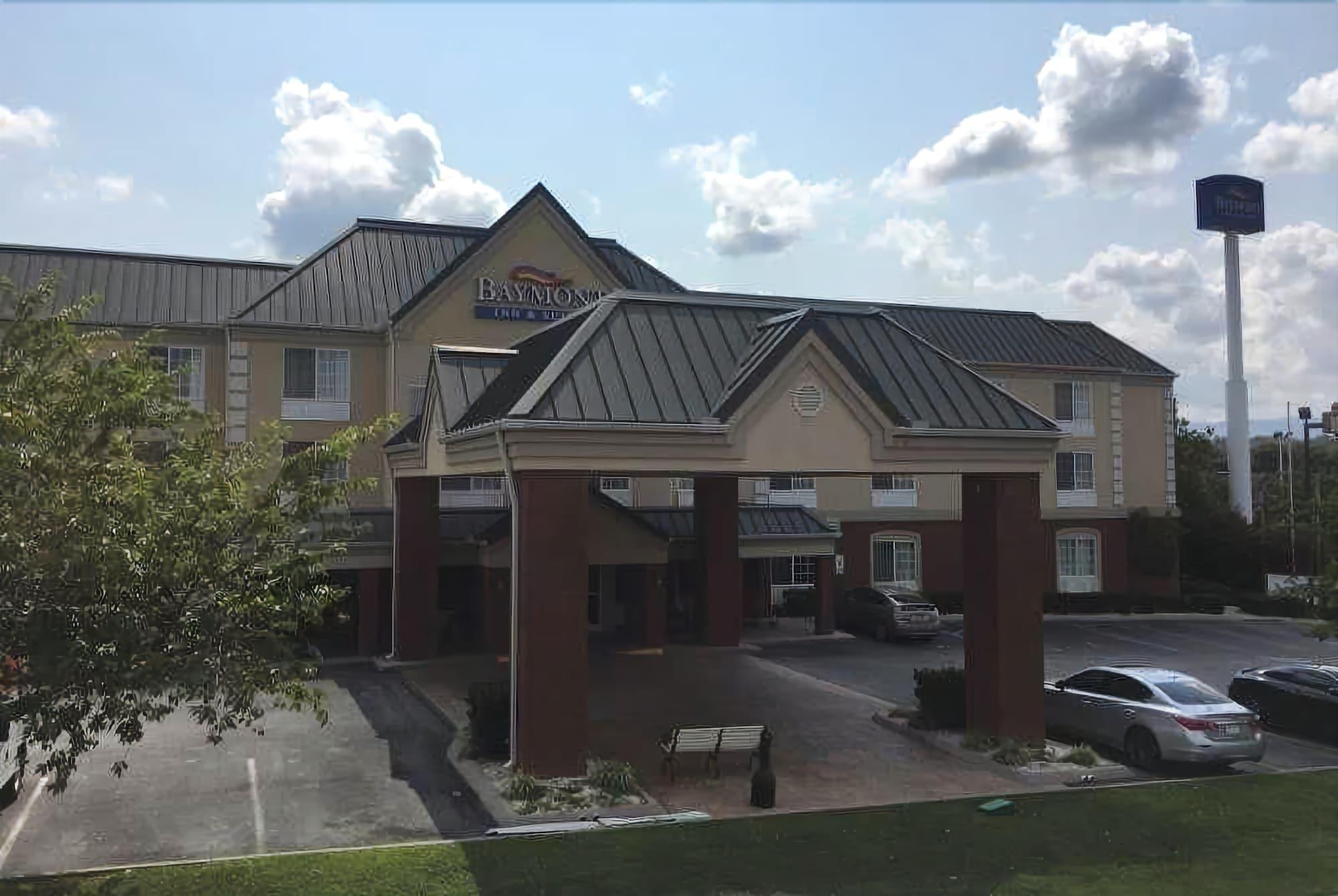 Baymont By Wyndham Hotel Clinton