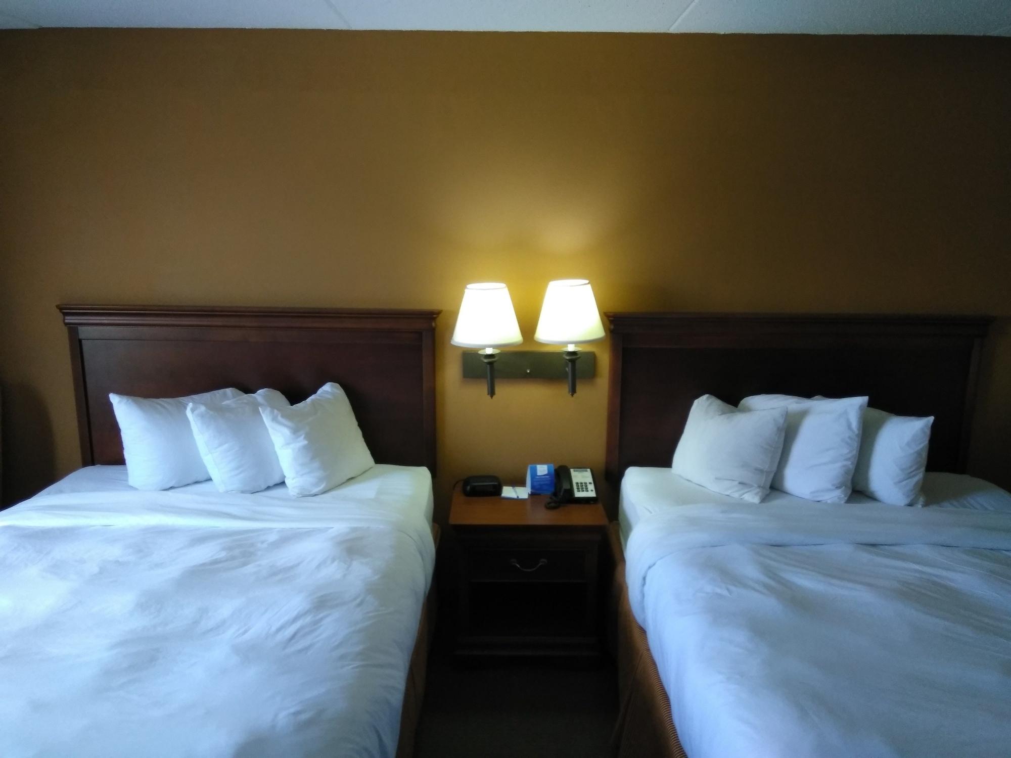 Hotel Baymont By Wyndham Clinton