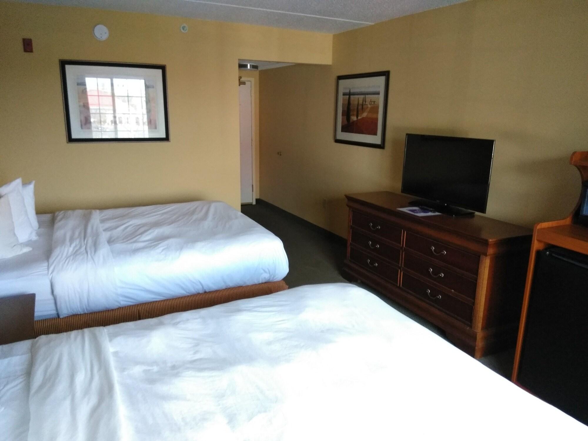 Hotel Baymont By Wyndham Clinton